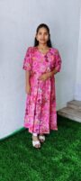 Pink colour flower maxis