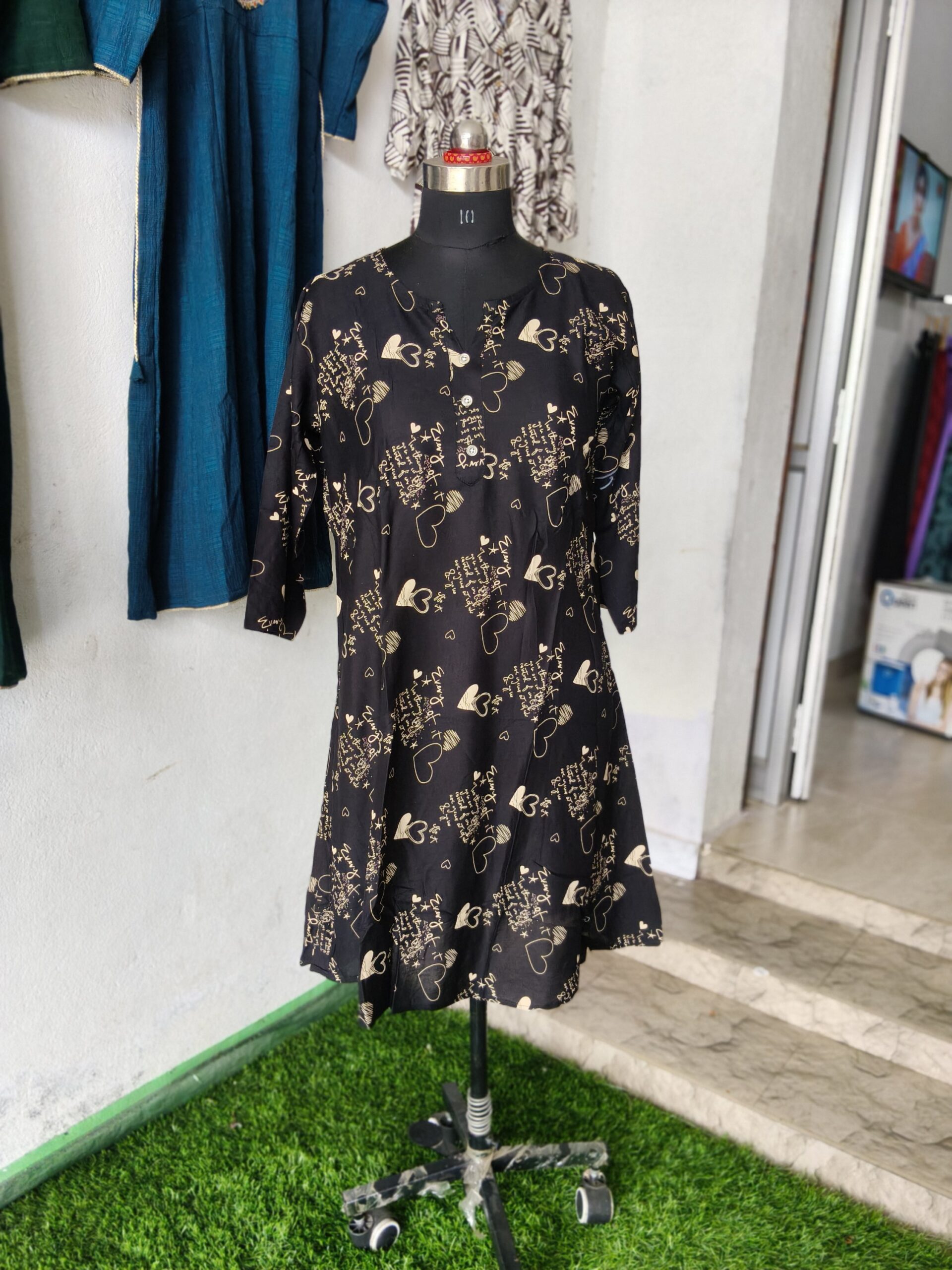 Black colour kurtis